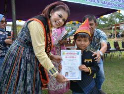 Bunda PAUD Dairi Lepas 147 Siswa di Kecamatan Sinehi