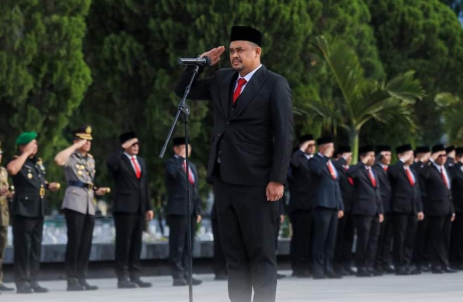 Ziarah rombongan Pemko Medan ke Taman Makam Pahlawan (TMP) Bukit Barisan.(foto/istimewa)