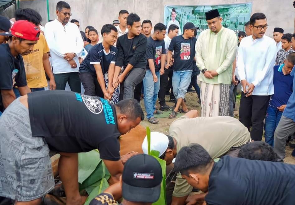 Penyemblihan hewan kurban Wali Kota Medan Bobby Nasution dan keluarga.(foto/istimewa)