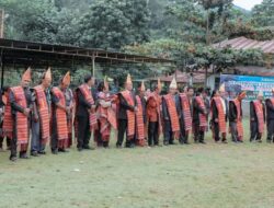 Eddy Berutu Hadiri Pelantikan Pengurus Pomparan Raja Naiambaton Sinehi