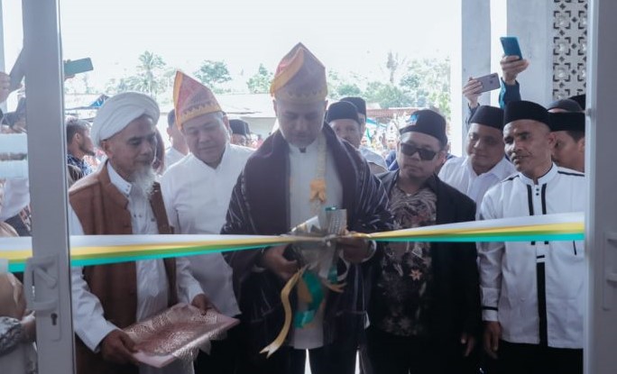 Wakil Gubernur Sumatera Utara, Musa Rajekshah resmikan Masjid Ar-Rahman Maha Bunga.(foto/istimewa)