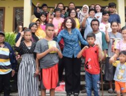 49 Warga Kelurahan Sidiangkat Terima Bantuan dari Pemerintah