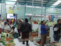 Pedagang Pasar Sumbul Mulai Tertib dan Berjualan di Dalam Gedung
