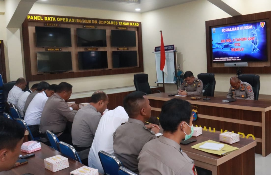 Sosialisasi TM Bidkum Polda Sumut di Polres Karo.(foto/istimewa)