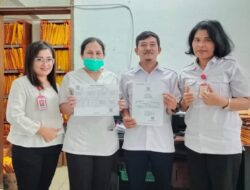 7 Keluarga Bahagia Terima Dokumen Adminduk Dari Dukcapil Dairi Usai Bersalin