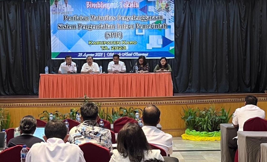 Bimbingan Teknis Penilaian Maturitas Penyelenggaraan Sistem Pengendalian Intern Pemerintah Kabupaten Karo Tahun 2023 di Hotel Sibayak Berastagi.(foto/istimewa)