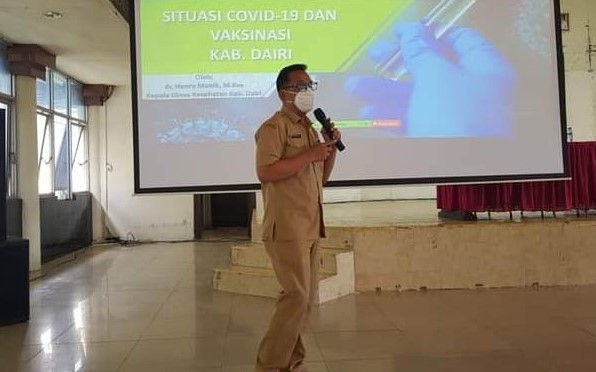 Kepala Dinas Kesehatan Kabupaten Dairi (Dinkes) Kabupaten Dairi, dr. Henry Manik.(foto/ist)