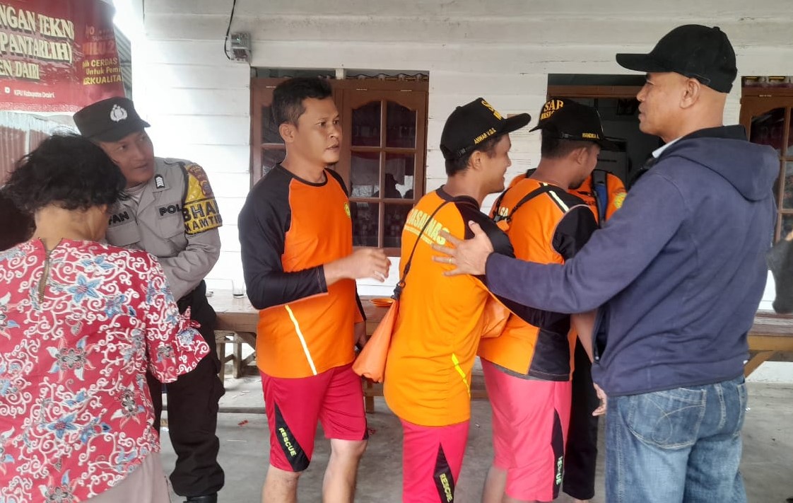 Badan SAR Nasional (Basarnas) menghentikan pencarian terhadap Siti Sihombing korban mobil PAS masuk jurang di Lae Renun.(foto/ist)