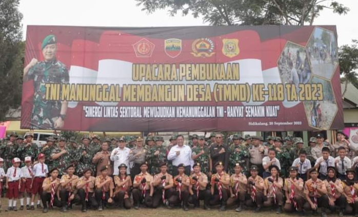 Pembukaan TNI Manunggal Masuk Desa (TMMD) ke-118 untuk tahun 2023 di Desa Sungai Raya.(foto/ist)
