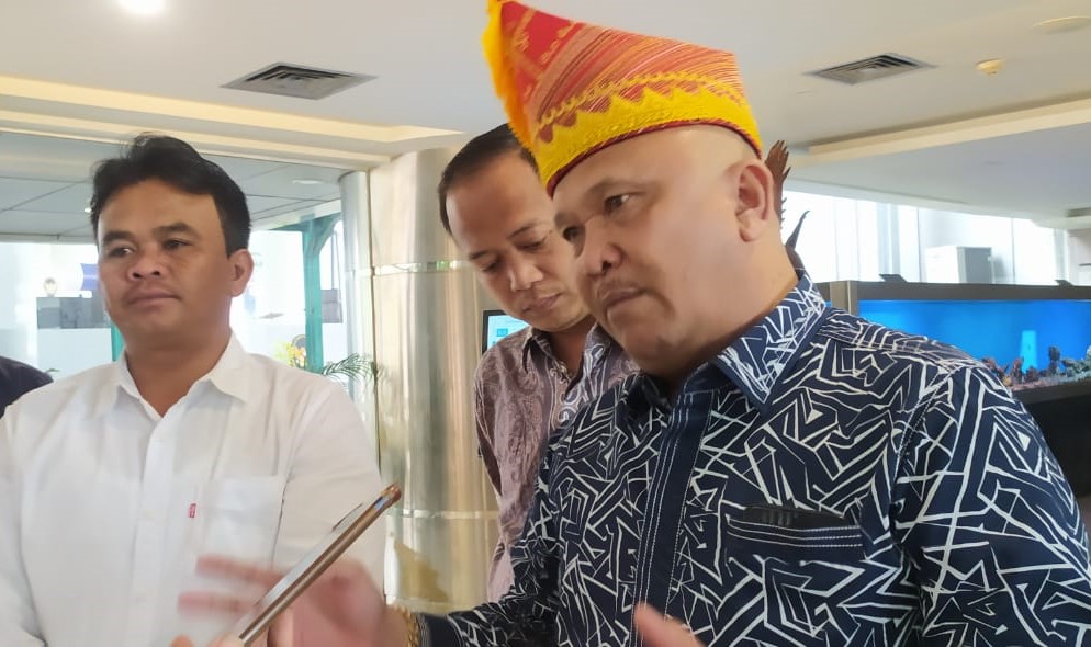 Ketua DPRD Kabupaten Dairi, Sabam Sibarani saat di wawancara wartawan di Jakarta.(foto/istimewa)