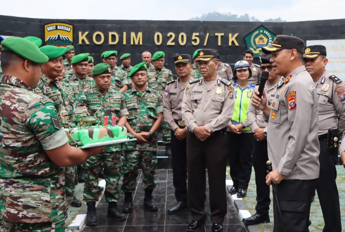 Polres Karo beri surprise pada HUT TNI ke 78.(foto/ist)