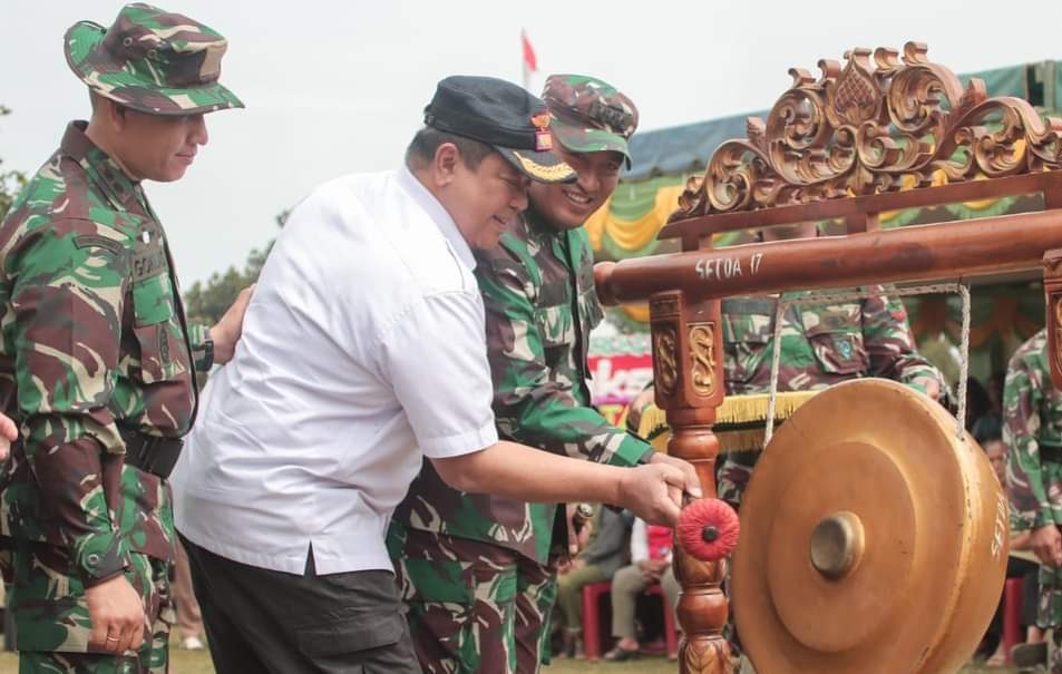 Penutupan TMMD ke 118 di Kabupaten Dairi.(foto/ist)