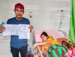 Tiga Keluarga Terima Adminduk Pasca Bersalin di RSUD Sidikalang