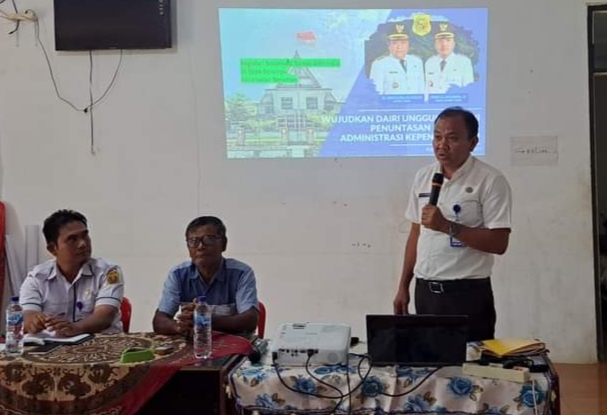 Sosialisasi tuntas Adminduk di Desa Berampu.(foto/ist)