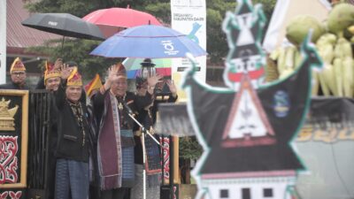 Pesta Njuah-juah Dimulai, Eddy Berutu. : Ini Pesta Rakyat, Mari Nikmati