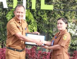 Bulan ini, Sedima Sianturi Pegawai Terbaik Dinas Dukcapil Dairi