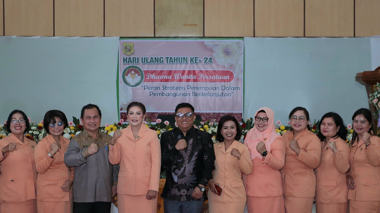 Perayaan HUT Dharma Wanita Persatuan Dairi ke 24. (foto/ist)