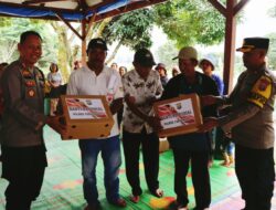 Kapolres Karo Berikan Bantuan Kepada Korban Banjir di Tongging