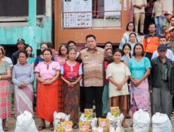 Kunjungi Korban Banjir di Silalahi 3 Bupati Dairi Eddy Berutu Sigap Serahkan Bantuan