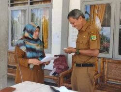 SMA N 1 Salak dan SMA N 1 Tinada Peroleh KTP-el