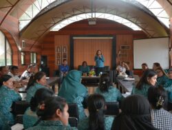 Romy Mariani Serukan Untuk Bergerak Bersama Jalankan Program PKK Saat Supervisi PKK di Sitinjo