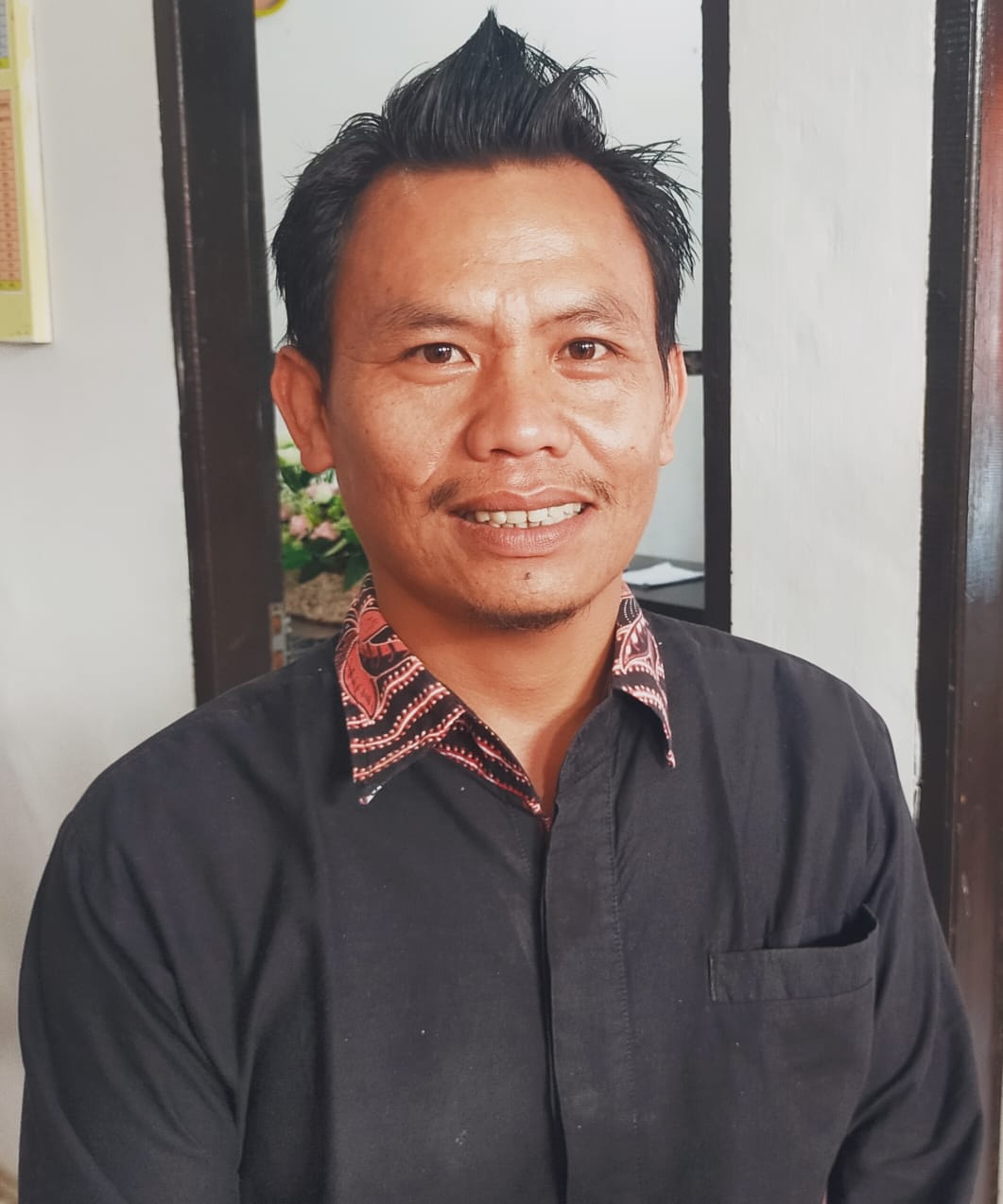 Divisi Teknis Penyelenggaraan Pemilu KPU Dairi, Asoh Firmansyah Solin.(foto/Iwan)