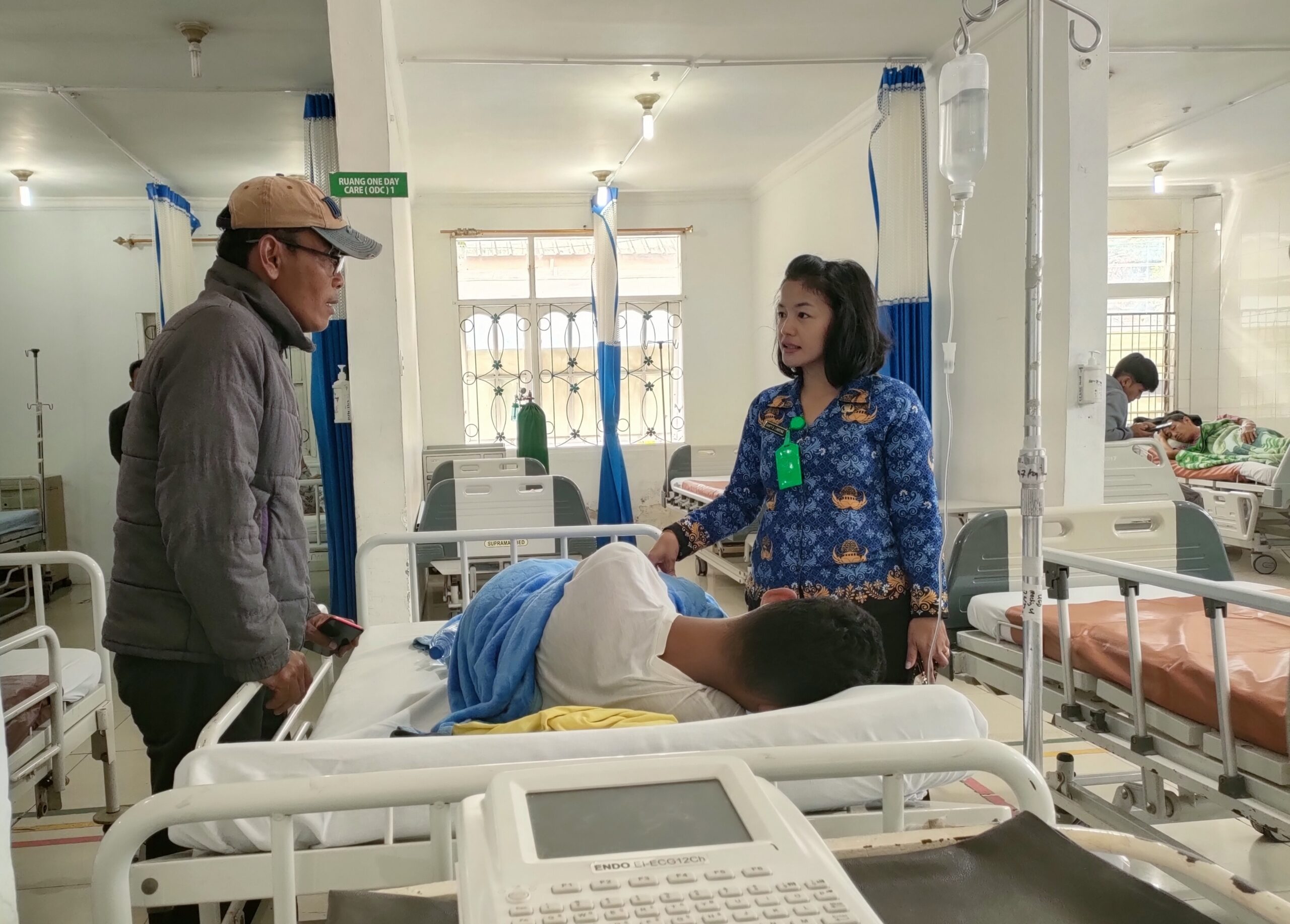 Pelayanan terhadap pasien Rumah Sakit Umum Daerah (RSUD) Sidikalang.(foto/Iwan)