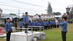 Pj Sekda Jonny Hutasoit pimpin upacara hari kesadaran nasional kantor bupati Dairi, Rabu (17/07/2024). (foto/ist)