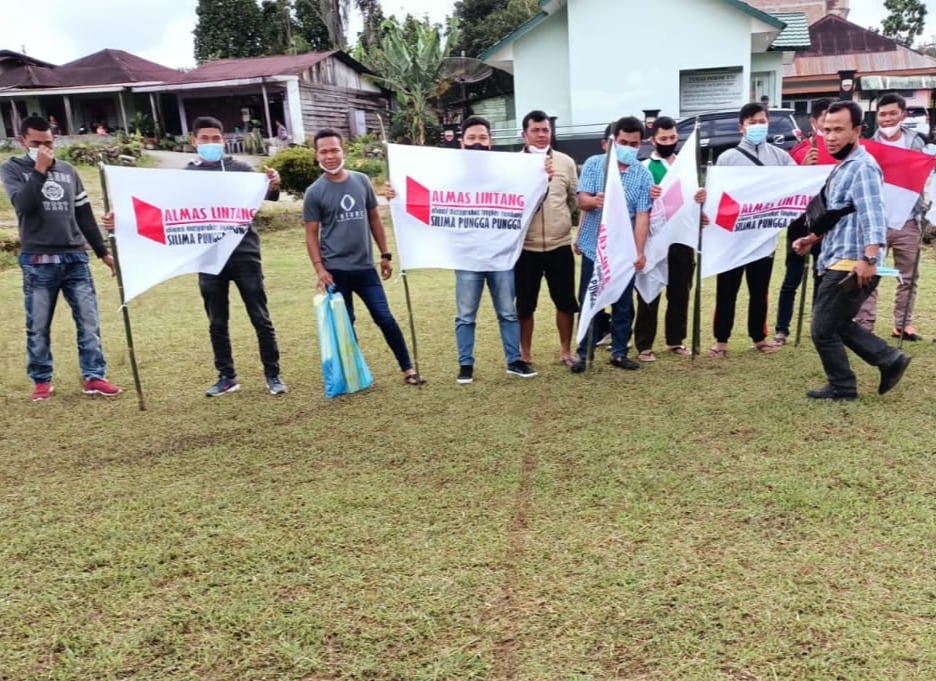 Aliansi Masyarakat Lingkar Tambang (Almas Lintang).(foto/Iwan)