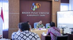 Penjabat (Pj) Bupati Dairi menghadiri rilis angka kemiskinan Dairi Tahun 2024 yang diselenggarakan oleh Badan Pusat Statistik (BPS) Kabupaten Dairi, Jumat (2/8/2024) di Kantor BPS, Sidikalang. (Foto/ist)