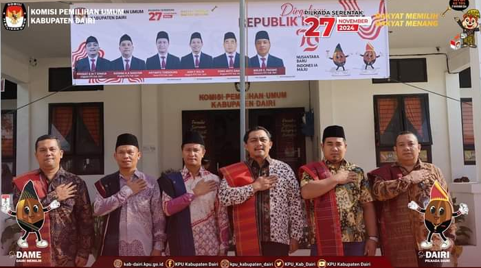 Foto bersama Komisioner KPU Dairi.(ist)