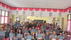 Launching Les Bahasa Inggris Gratis Bersama Yadas di SDN 033930 Parongil.