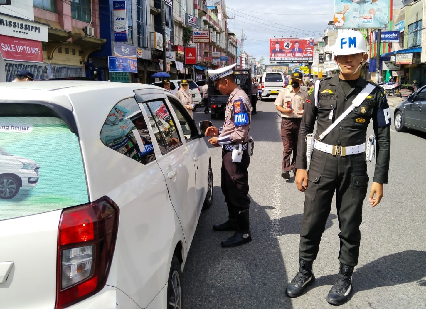 Razia gabungan Operasi Kepatuhan Pajak Kendaraan Bermotor.(Foto/Hegi)