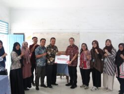 Dukung Digitalisasi Pendidikan, Telkom Witel Sumut Serahkan Komputer ke SMAS PAB 8 Saentis