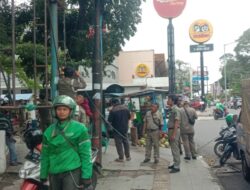 Kembalikan Fungsi Lapangan Haji Adam Malik, Satpol-PP Siantar Tertibkan PKL