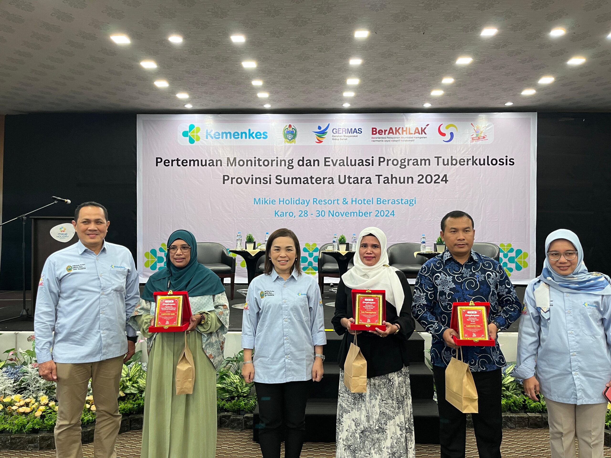 Pertemuan Monitoring dan Evaluasi Program Tuberkulosis, tahun 2024 di Hotel Mickey Holiday, Berastagi 28 - 30 November 2024. (foto/henry)