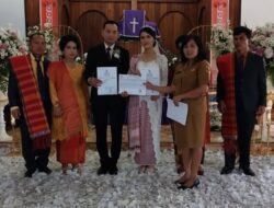Dukcatpil Dairi Antarkan Akta Nikah di GBKP Runggun Sidikalang