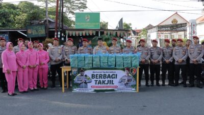 Hari Kedelapan 8 Puasa, Polres Siantar Kembali gelar Berbagi Takjil Gratis melalui Satreskrim