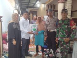 Warga Kaum Duafa dan Anak Yatim Piatu Terima Zakat Maal Sembako