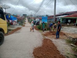 Desa Kalang Gotong Royong Perbaiki Jalan, Menindaklanjuti Arahan Bupati