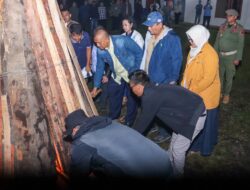 Api Unggun Tandai Malam Penutupan Pemantapan Etos Kerja Pemerintah Kabupaten Dairi