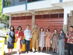 Pemkab Dairi Terima Bantuan Tong Sampah Dari Alumni SMPN 1 Sidikalang Angkatan ’75