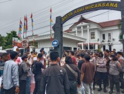 Mahasiswa Geruduk Kantor Kejaksaan Siantar, Tuding Pejabat Intelijen Mengintervensi Tender Proyek