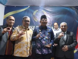 Pemkab Dairi Terima Penghargaan KI Award 2025 Predikat Informatif