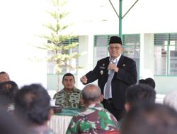 Wujud Sinergitas Sukseskan Program Dairi ASRI, Kodim 0206/Dairi Serahkan 1.050 Bibit Kemiri kepada Pemkab Dairi