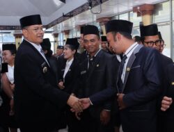 Lantik Kepala Sekolah dan Kepala Puskesmas, Bupati Dairi Tekankan Untuk Jalankan Amanah Dengan Penuh Tanggung Jawab