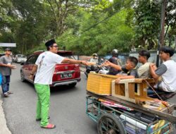 Keluarga Besar “Santai Maa” Berbagi Seribu Takjil Gratis