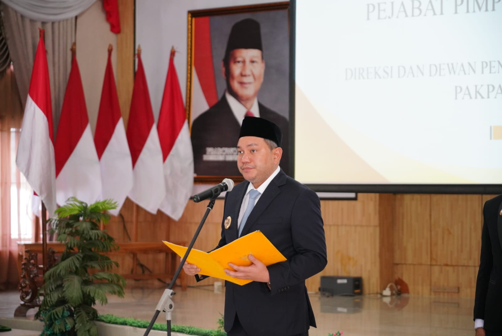 Foto Bupati Pakpak Bharat, Franc Bernhard Tumanggor. (ist)