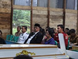 Bupati Dairi Antar Kepergian Kades Mbelang Malum