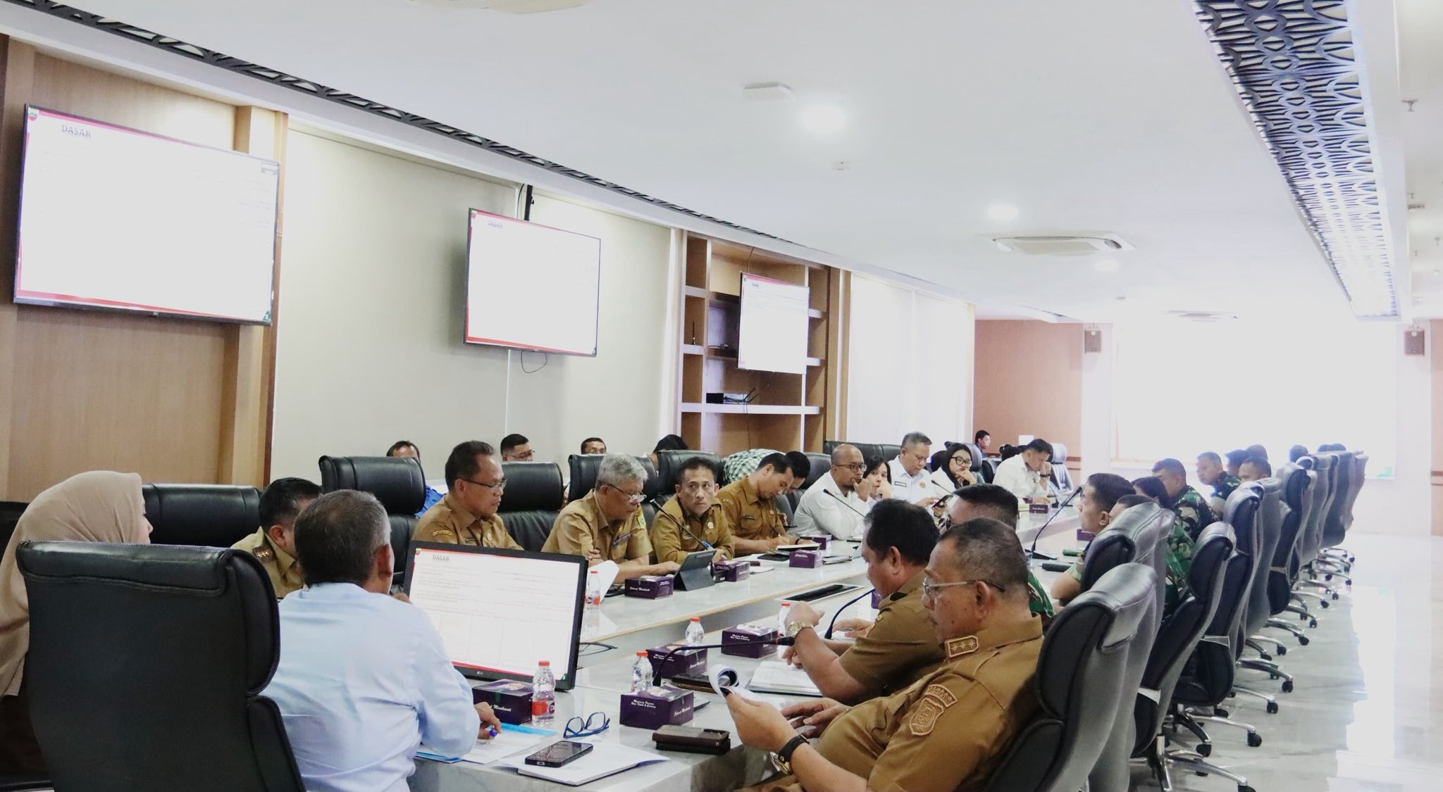 Foto suasana Rakor Bahas Tapal batas Dairi-Pakpak Bharat. (ist)
